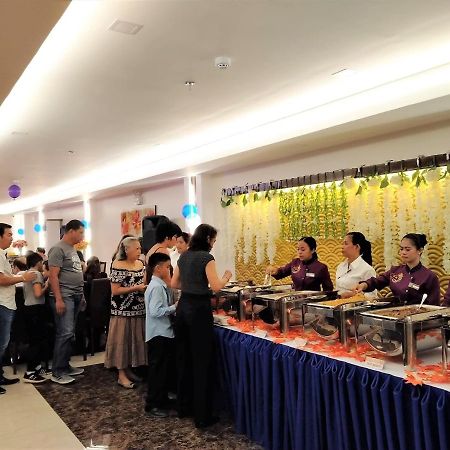 เทรชเชอร์ ไอส์แลนด์ โฮเต็ล วิธ มินิวอเตอร์ แอดเวนเจอร์ Hotel Masbate City ภายนอก รูปภาพ