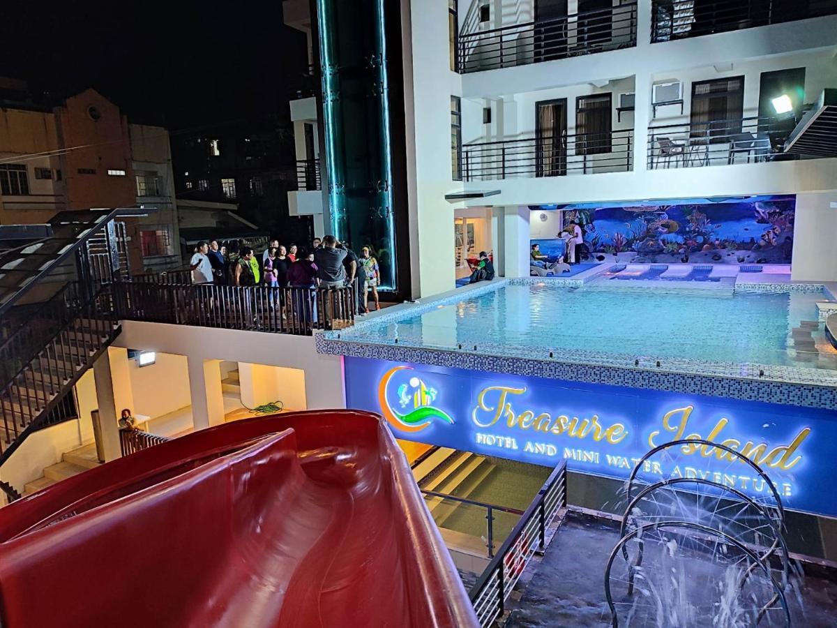 เทรชเชอร์ ไอส์แลนด์ โฮเต็ล วิธ มินิวอเตอร์ แอดเวนเจอร์ Hotel Masbate City ภายนอก รูปภาพ